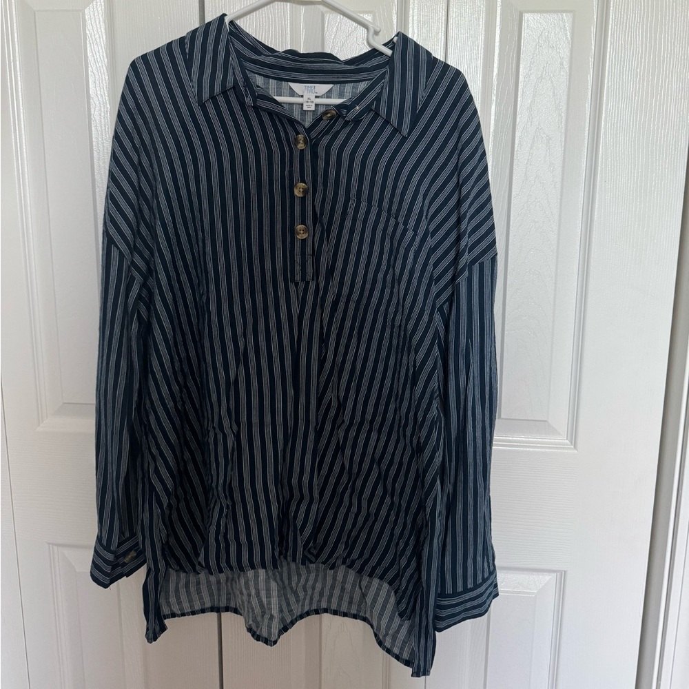 Time and Tru long sleeve tunic